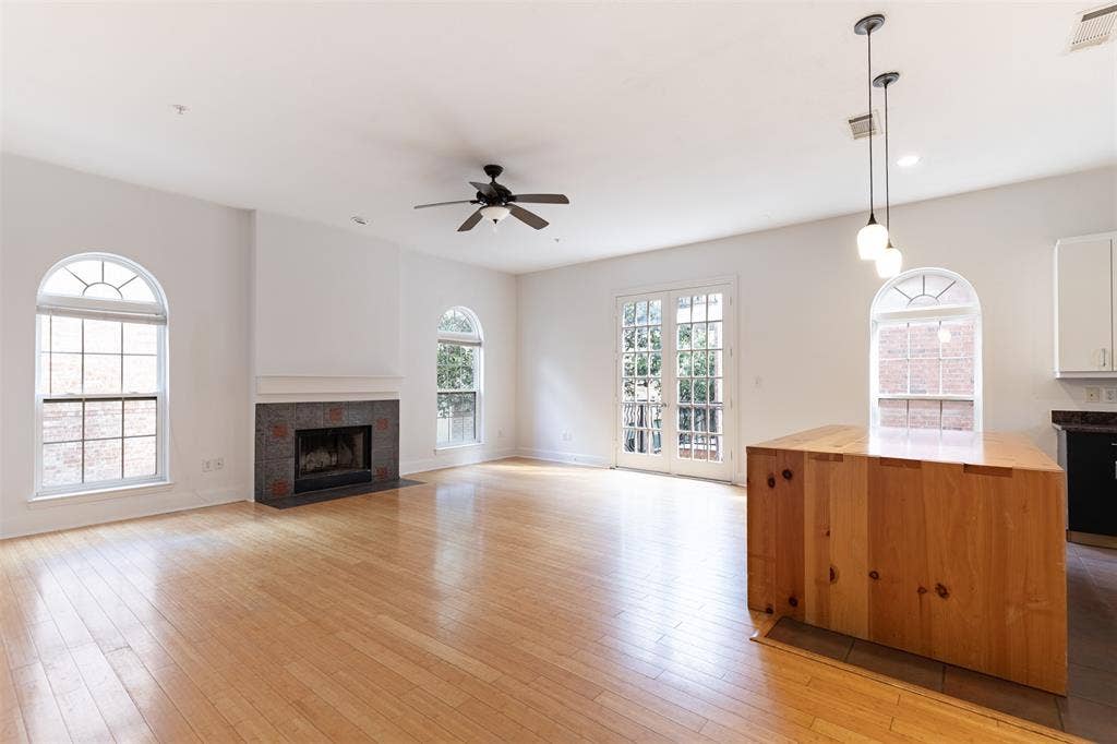 5713 Lewis Street, Dallas, TX 75206 5713 Lewis Street, Dallas, TX 75206