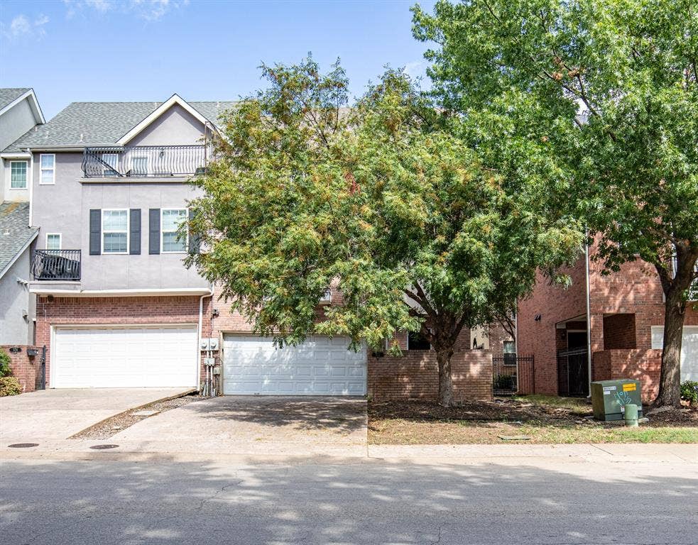 5713 Lewis Street, Dallas, TX 75206 5713 Lewis Street, Dallas, TX 75206
