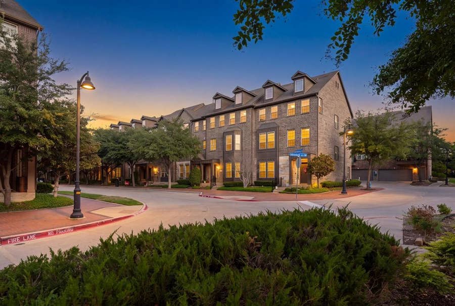 Property photo for 3908 Asbury Lane, Addison, TX