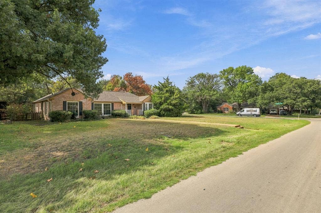 1403 Tranquilla Drive, Dallas, TX 75218
