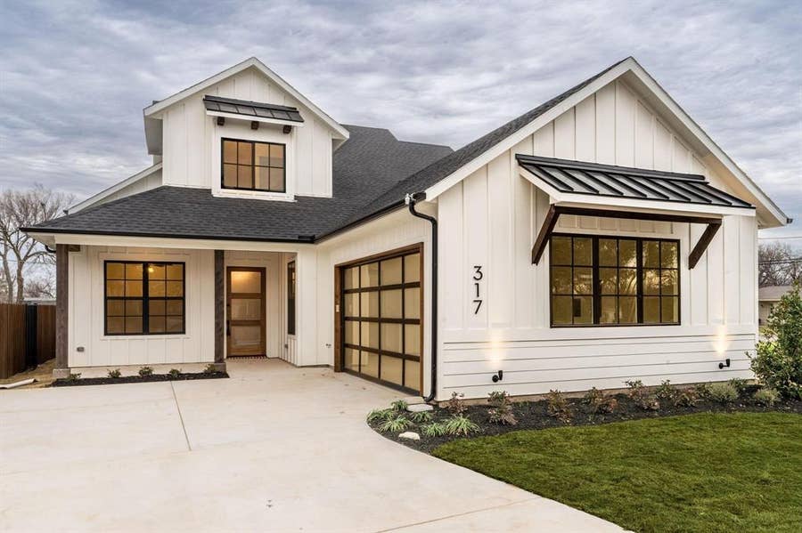 Property photo for 317 Travis Street, Roanoke, TX
