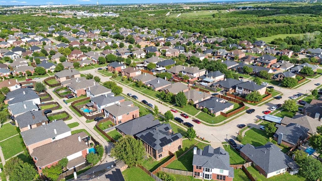 125 Lanshire Drive, Rockwall, TX 75032 125 Lanshire Drive, Rockwall, TX 75032