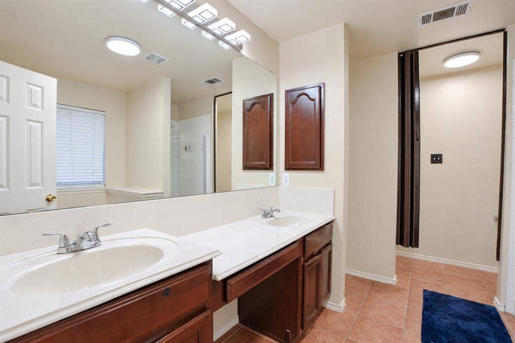 125 Lanshire Drive, Rockwall, TX 75032 125 Lanshire Drive, Rockwall, TX 75032