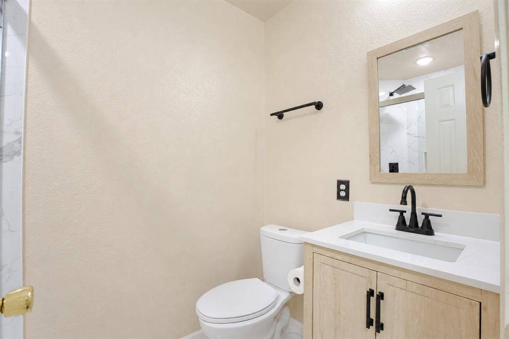 125 Lanshire Drive, Rockwall, TX 75032 125 Lanshire Drive, Rockwall, TX 75032