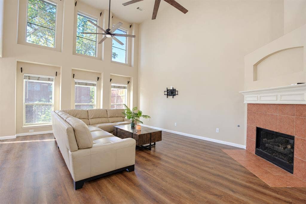125 Lanshire Drive, Rockwall, TX 75032 125 Lanshire Drive, Rockwall, TX 75032