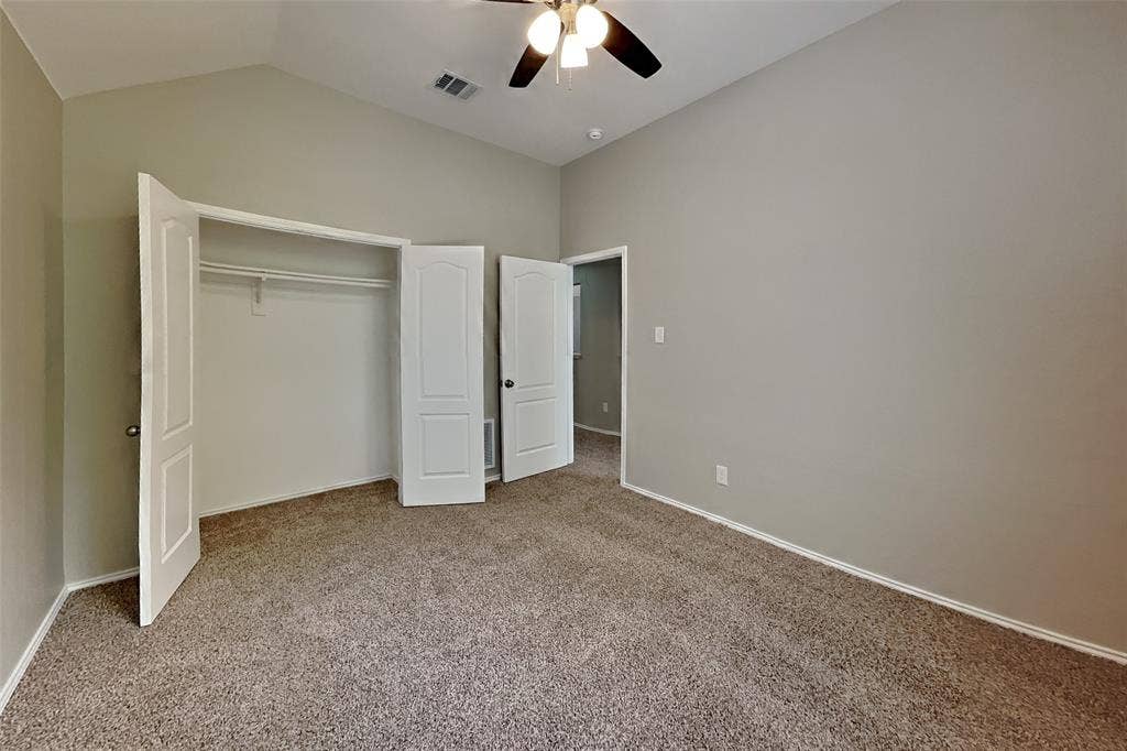 4710 Lincolnshire Drive, Grand Prairie, TX 75052