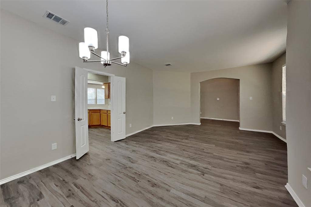 4710 Lincolnshire Drive, Grand Prairie, TX 75052