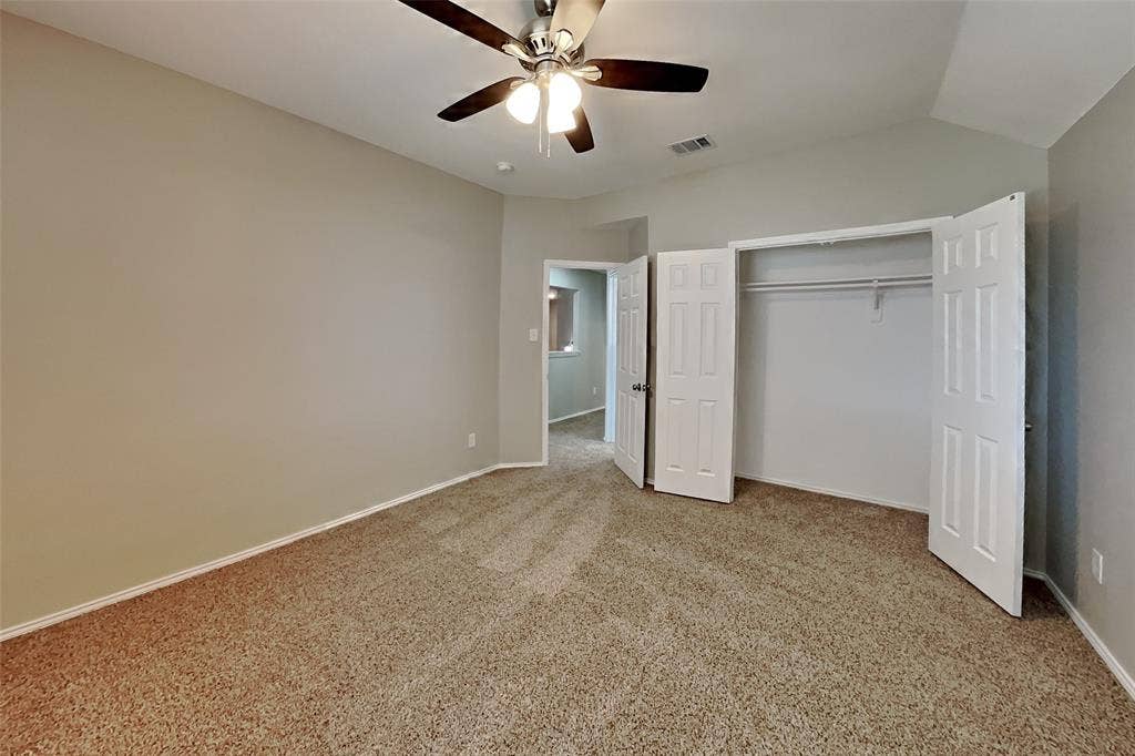4710 Lincolnshire Drive, Grand Prairie, TX 75052