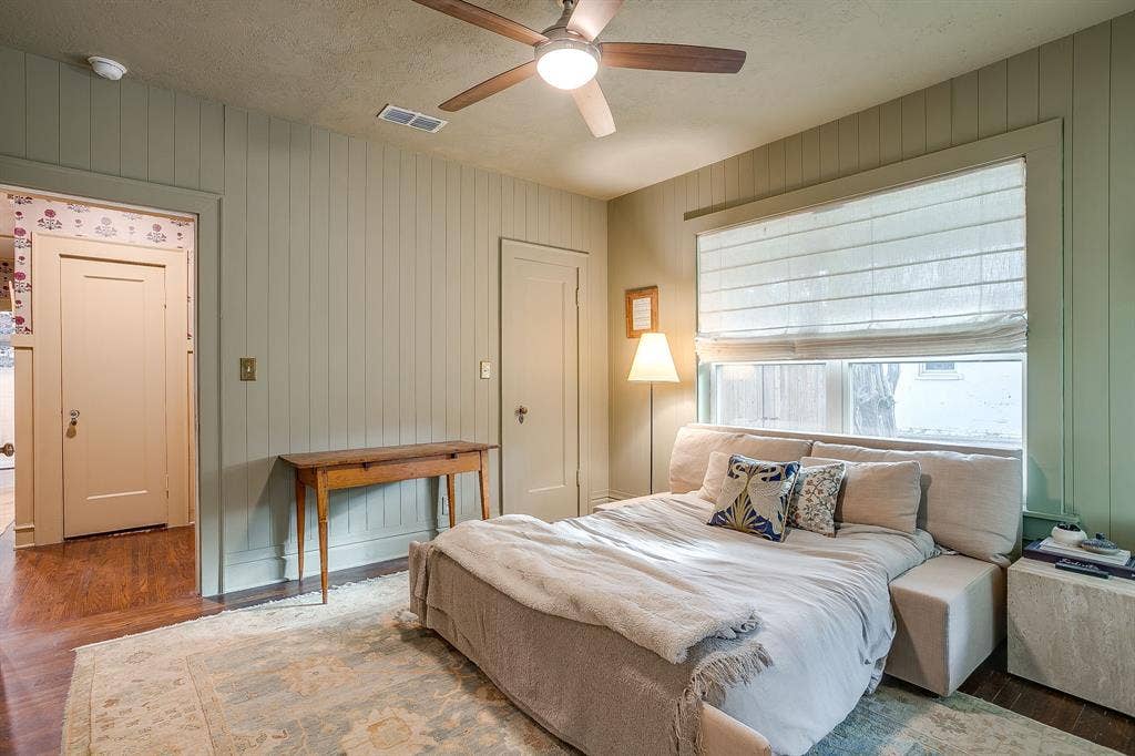 2711 Scott Avenue, Fort Worth, TX 76103 2711 Scott Avenue, Fort Worth, TX 76103