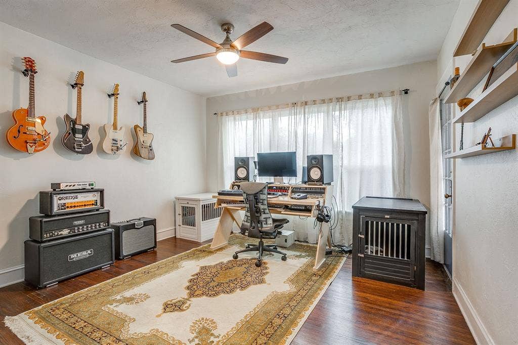 2711 Scott Avenue, Fort Worth, TX 76103 2711 Scott Avenue, Fort Worth, TX 76103