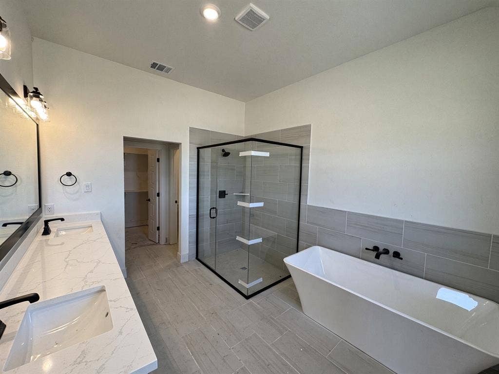 1098 Colt Road, Springtown, TX 76082