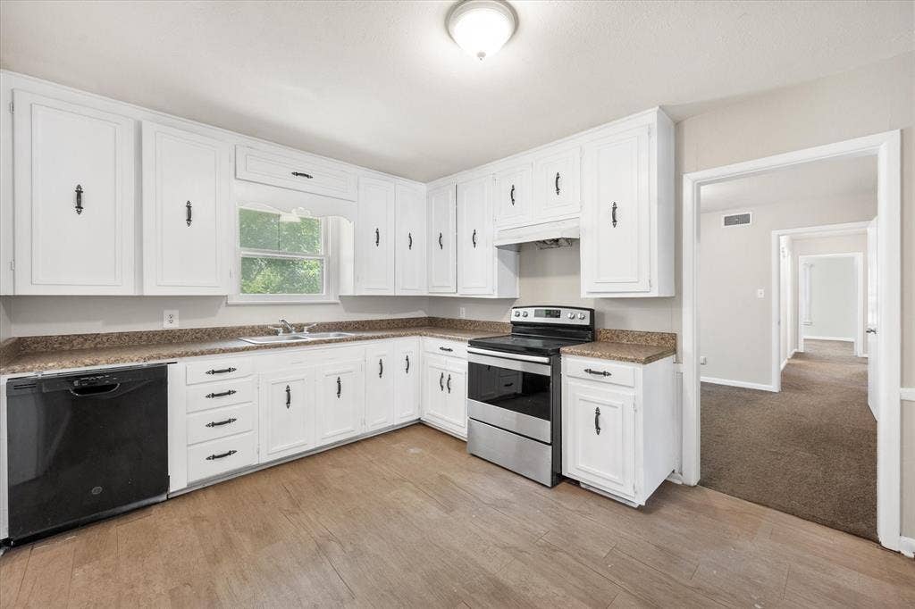 2716 Scruggs Park Drive, Richland Hills, TX 76118