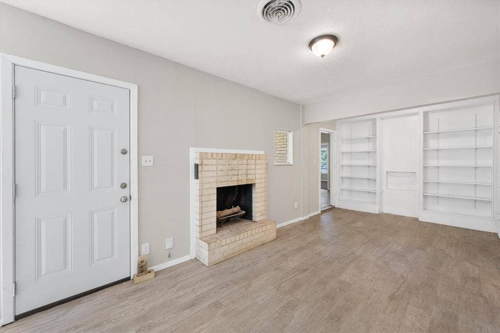 2716 Scruggs Park Drive, Richland Hills, TX 76118
