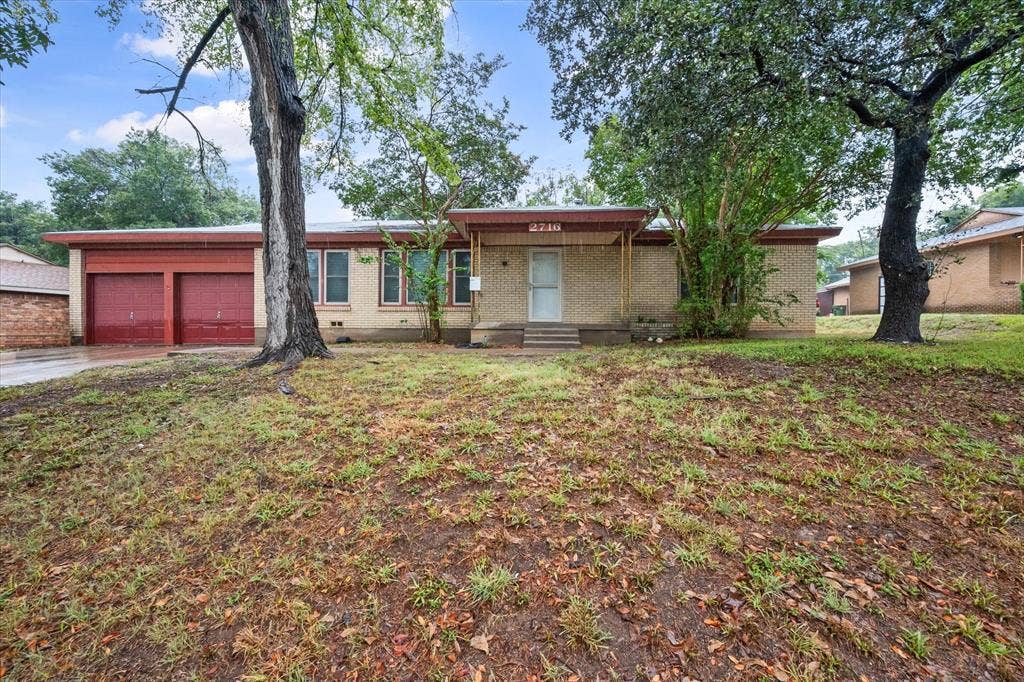 2716 Scruggs Park Drive, Richland Hills, TX 76118