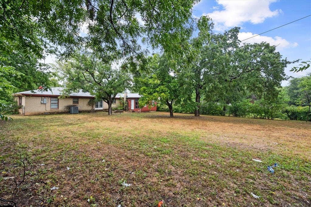 2716 Scruggs Park Drive, Richland Hills, TX 76118