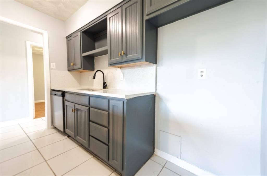 4430 Windsor Drive, Garland, TX 75042 4430 Windsor Drive, Garland, TX 75042