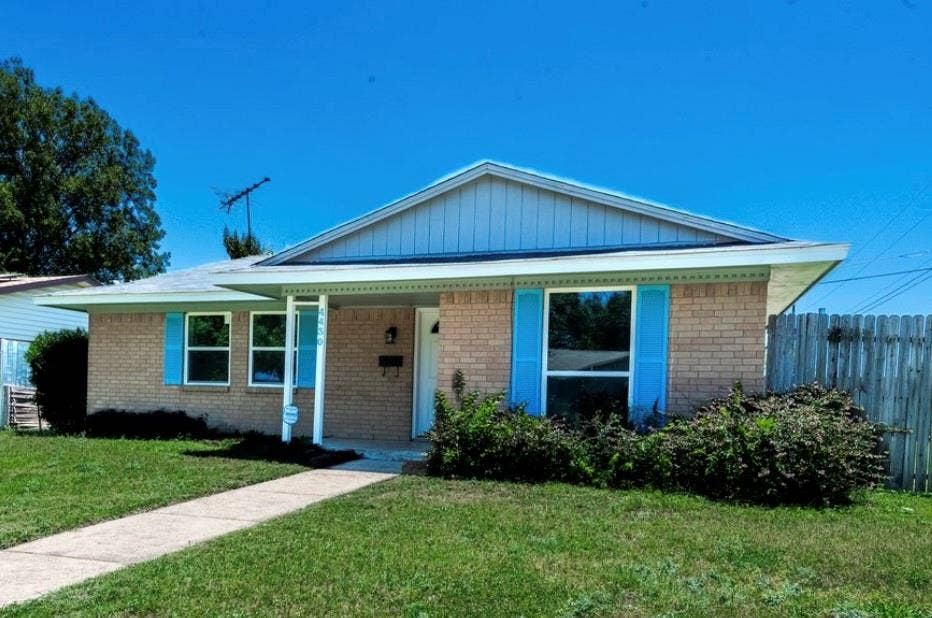 4430 Windsor Drive, Garland, TX 75042 4430 Windsor Drive, Garland, TX 75042