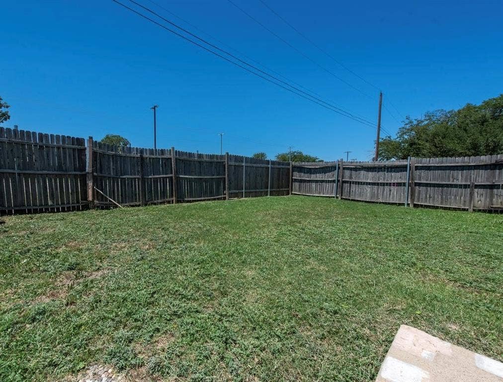 4430 Windsor Drive, Garland, TX 75042 4430 Windsor Drive, Garland, TX 75042