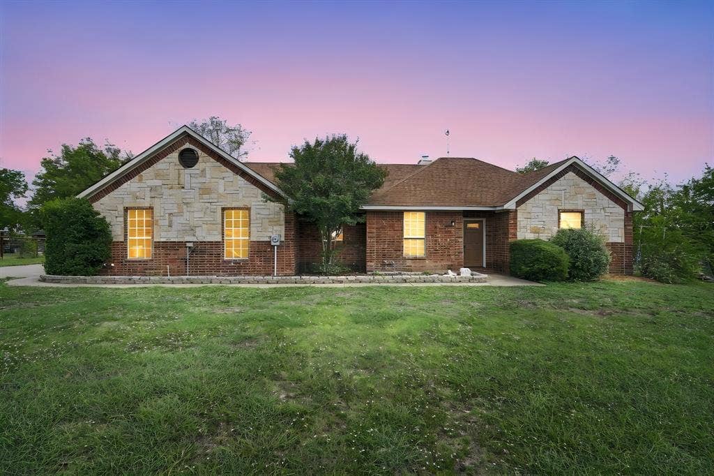 1460 Palmyra Road, Palmer, TX 75152 1460 Palmyra Road, Palmer, TX 75152