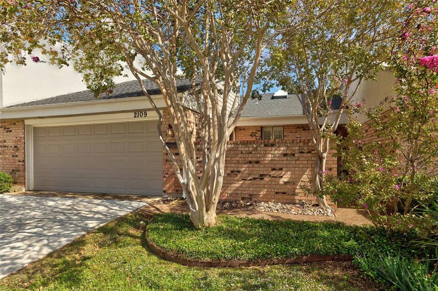 Property photo for 2109 Brook Mount Court, Carrollton, TX