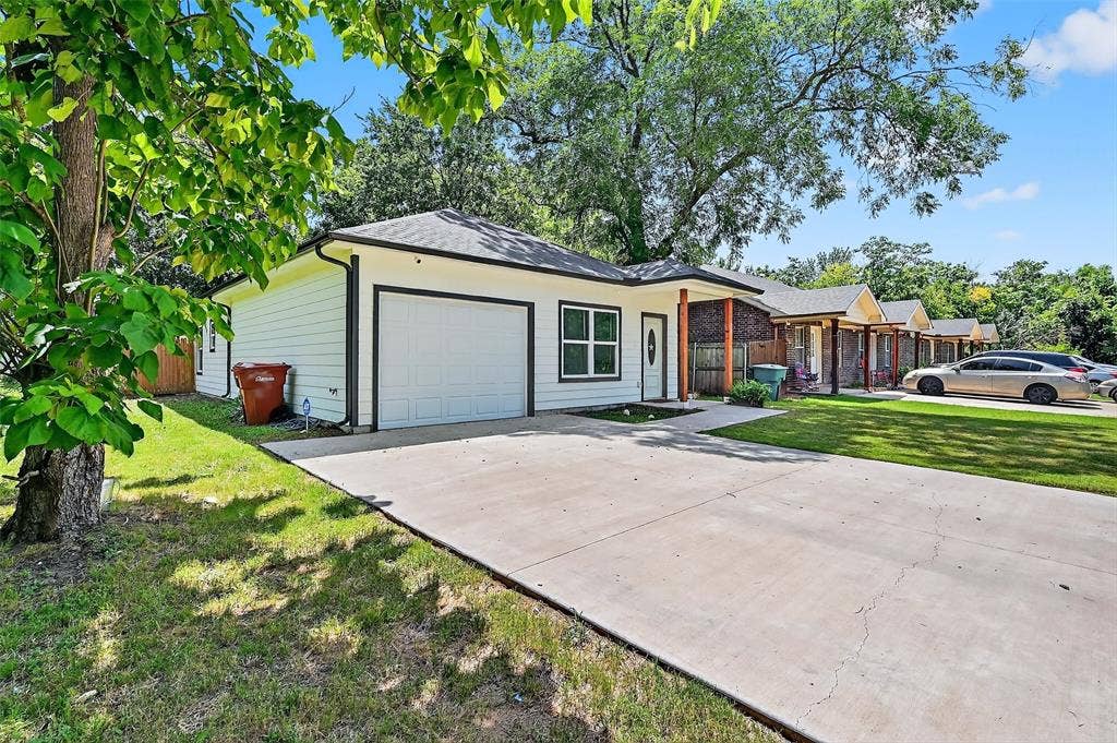 515 N East Street, Sherman, TX 75090