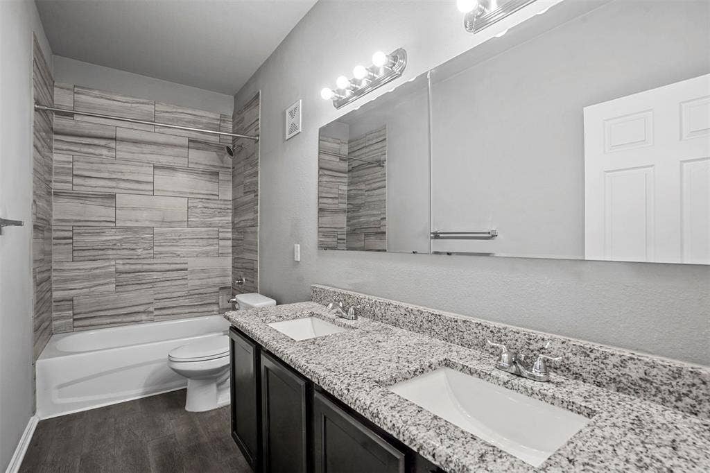 609 Meadow View Court, #202, Denton, TX 76207