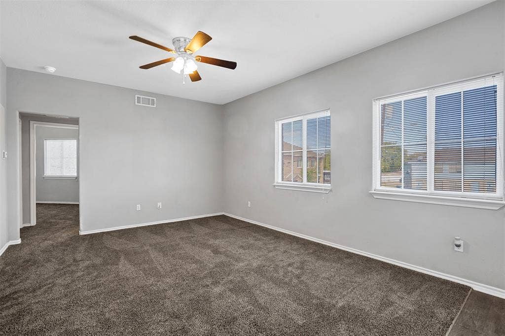 609 Meadow View Court, #202, Denton, TX 76207