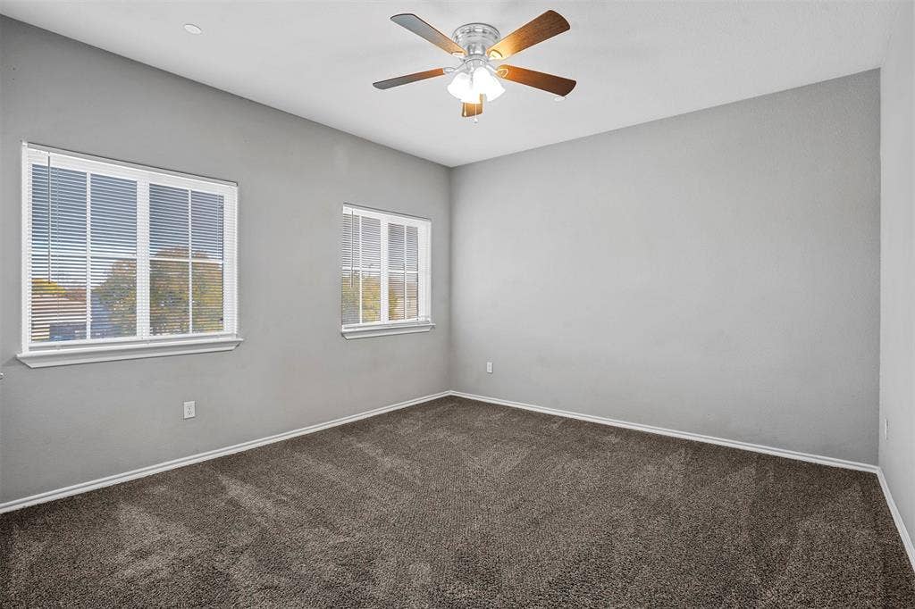 609 Meadow View Court, #202, Denton, TX 76207