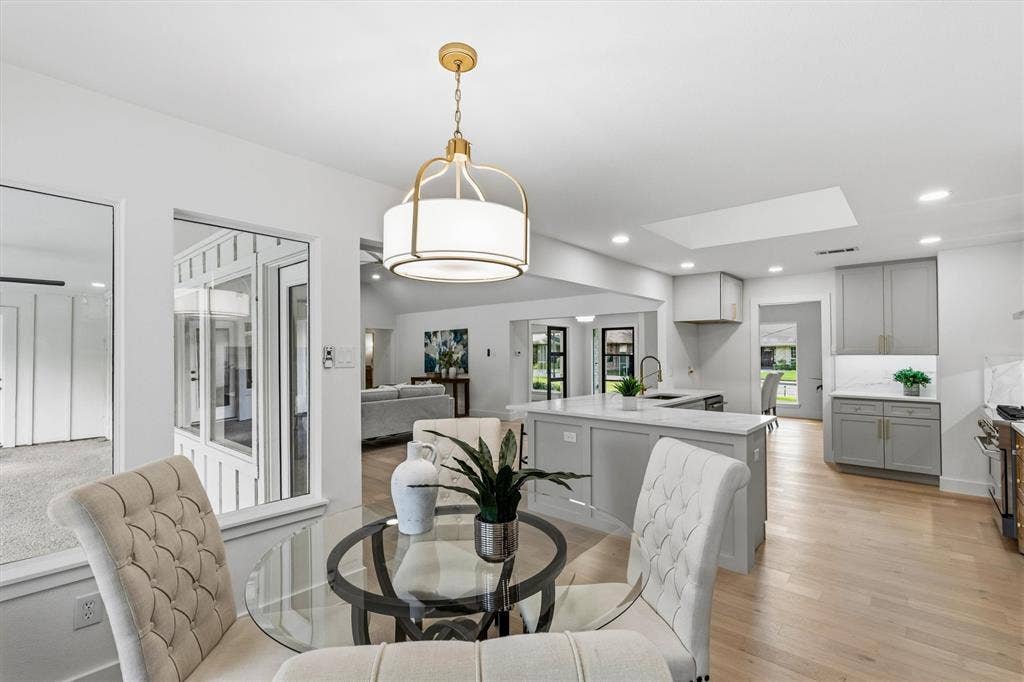 7031 Hunters Ridge Drive, Dallas, TX 75248 7031 Hunters Ridge Drive, Dallas, TX 75248
