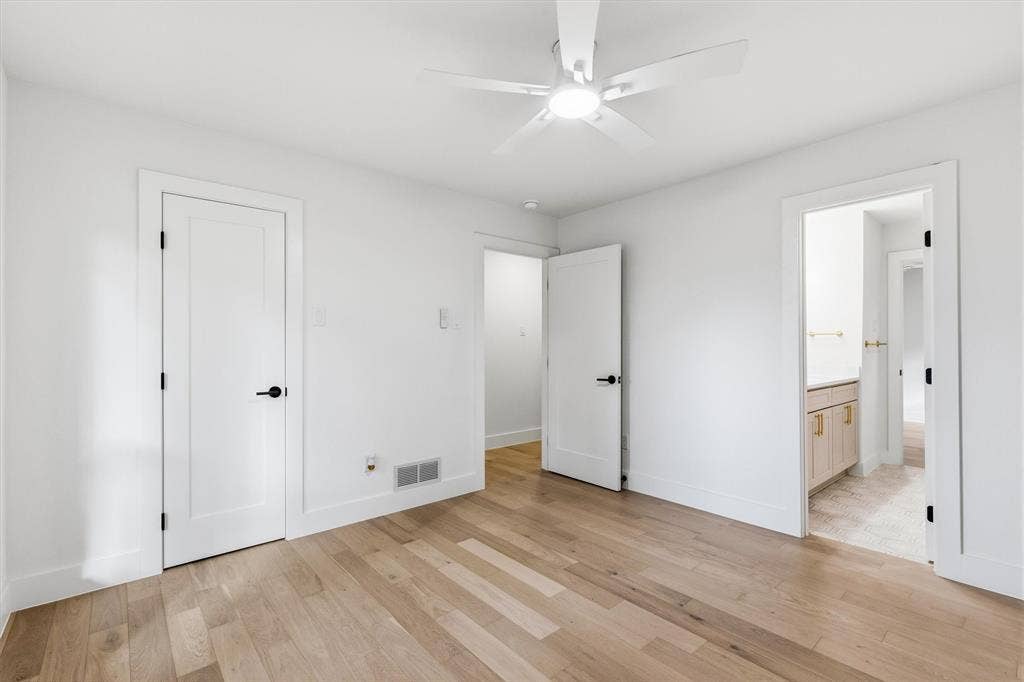 7031 Hunters Ridge Drive, Dallas, TX 75248 Bedroom 3