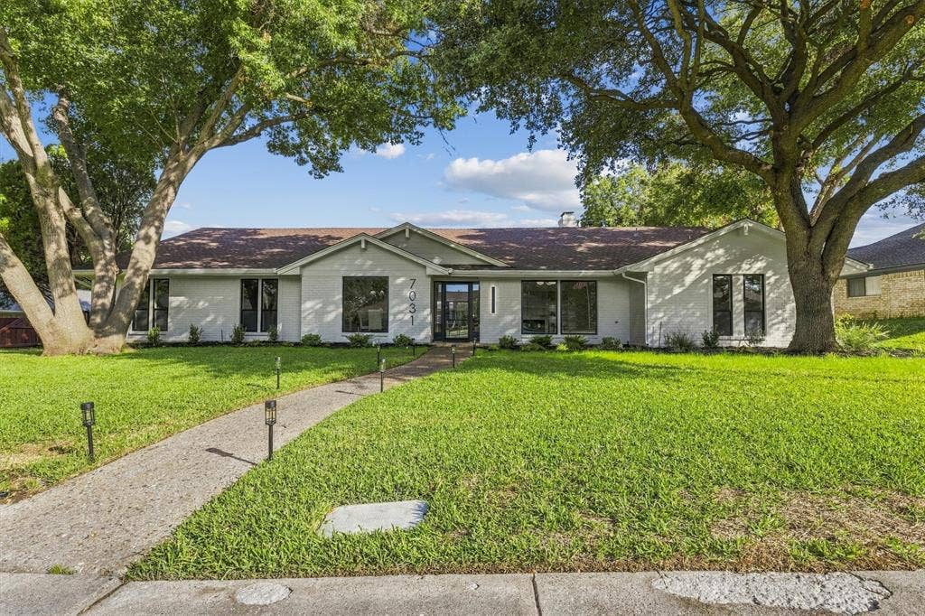 7031 Hunters Ridge Drive, Dallas, TX 75248 Prestonwood Beauty!