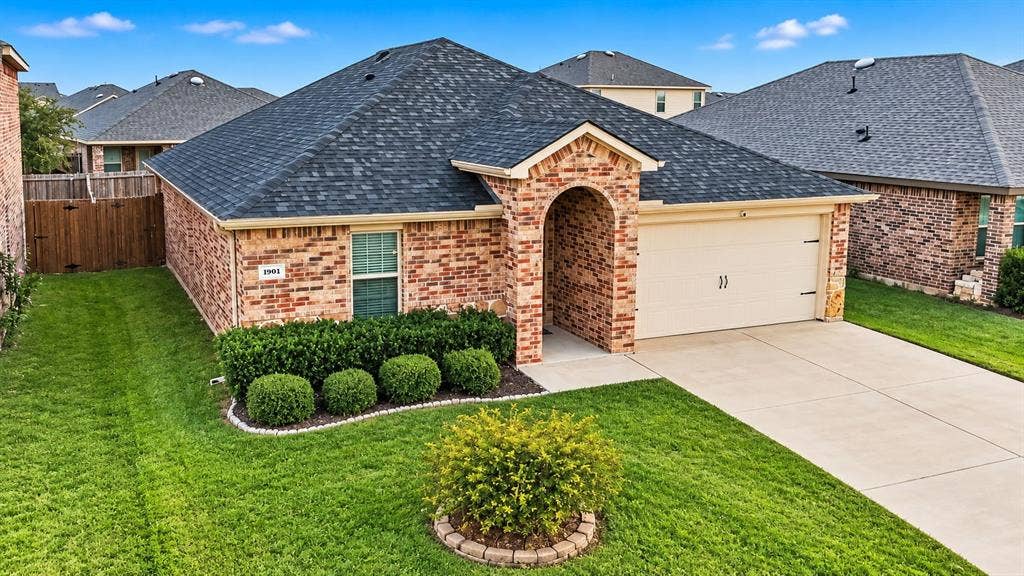 1901 Crimson Avenue, Farmersville, TX 75442 1901 Crimson Avenue, Farmersville, TX 75442
