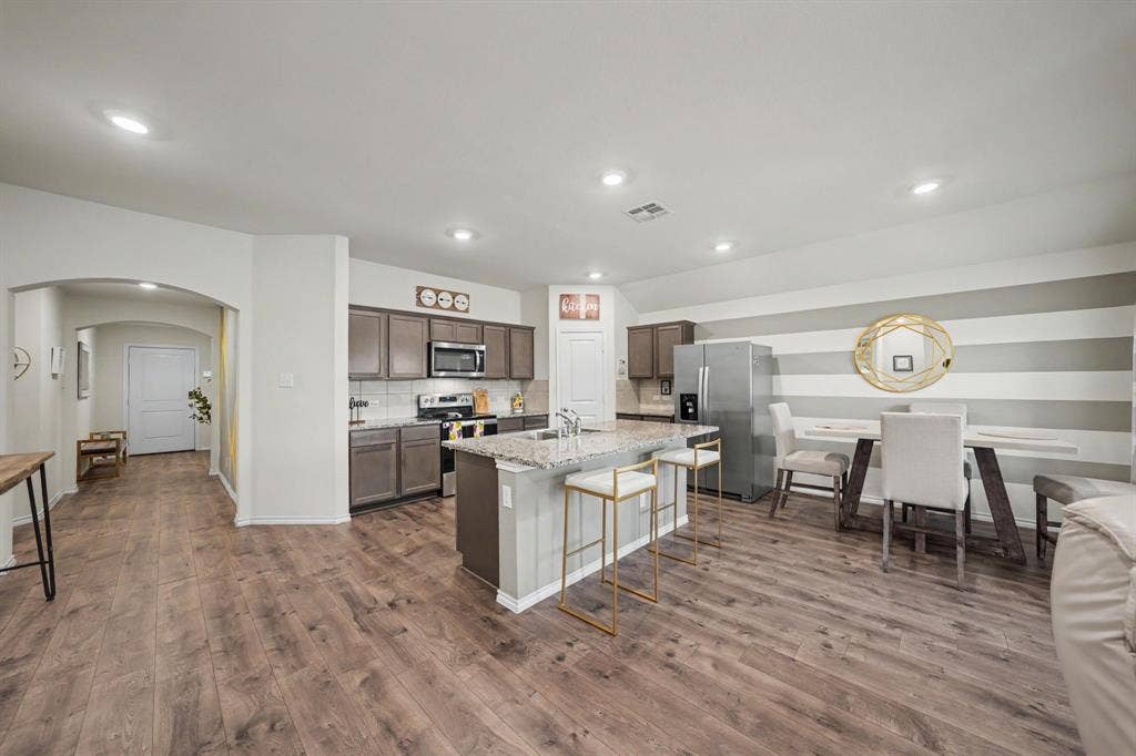 1901 Crimson Avenue, Farmersville, TX 75442 1901 Crimson Avenue, Farmersville, TX 75442