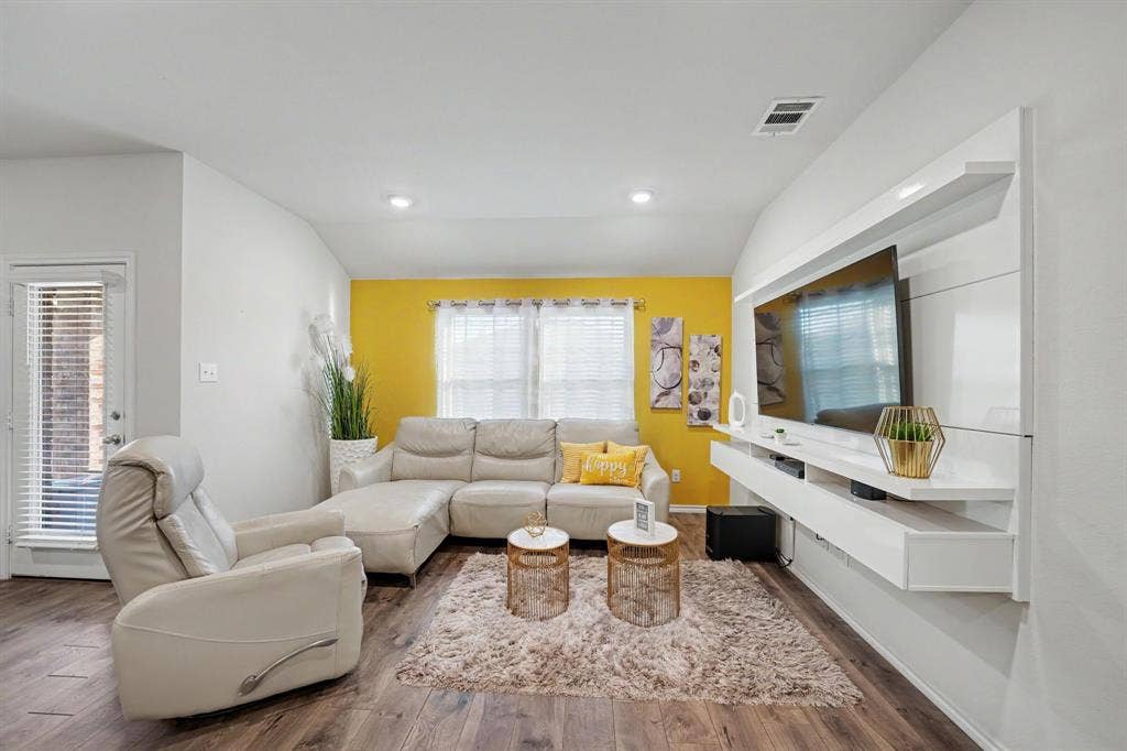 1901 Crimson Avenue, Farmersville, TX 75442 1901 Crimson Avenue, Farmersville, TX 75442