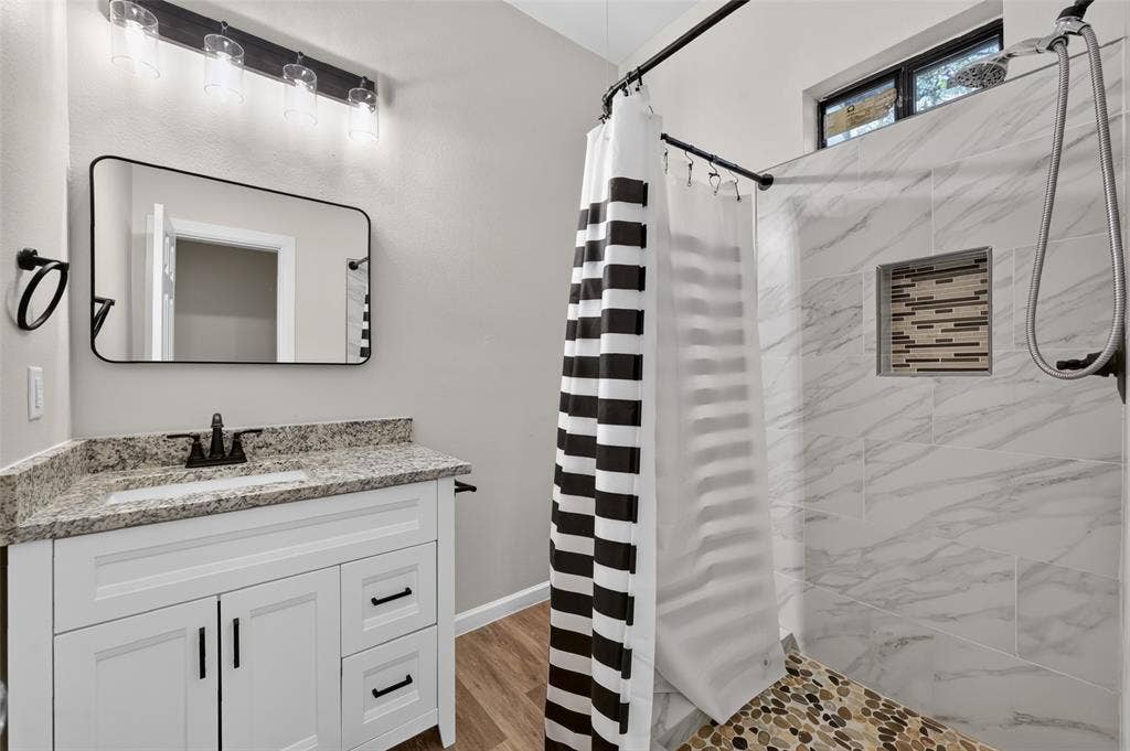 711 W Munson Street, Denison, TX 75020