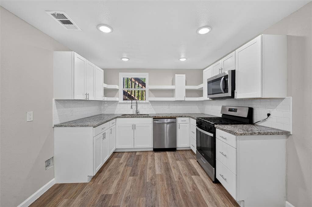 711 W Munson Street, Denison, TX 75020