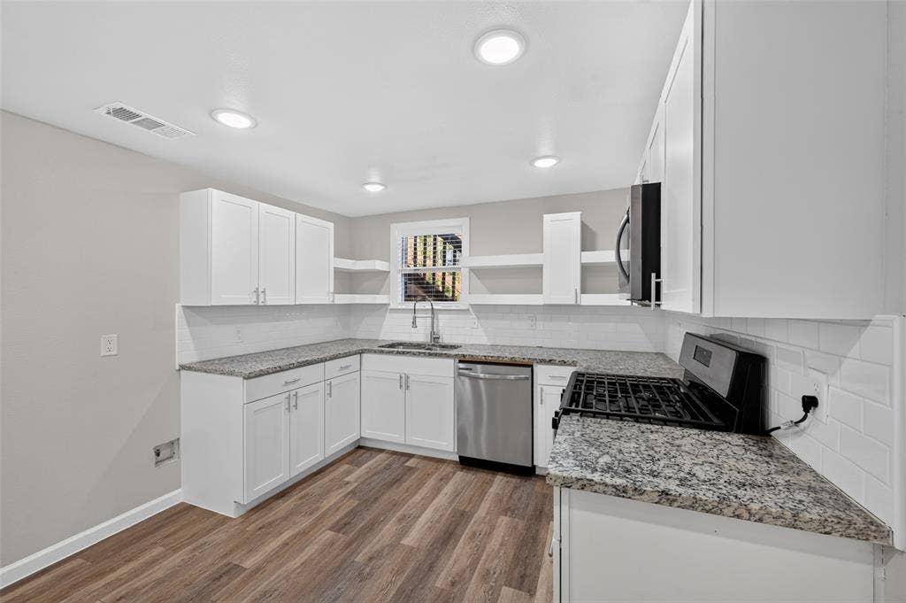711 W Munson Street, Denison, TX 75020