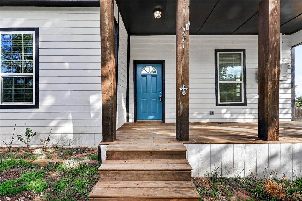 711 W Munson Street, Denison, TX 75020