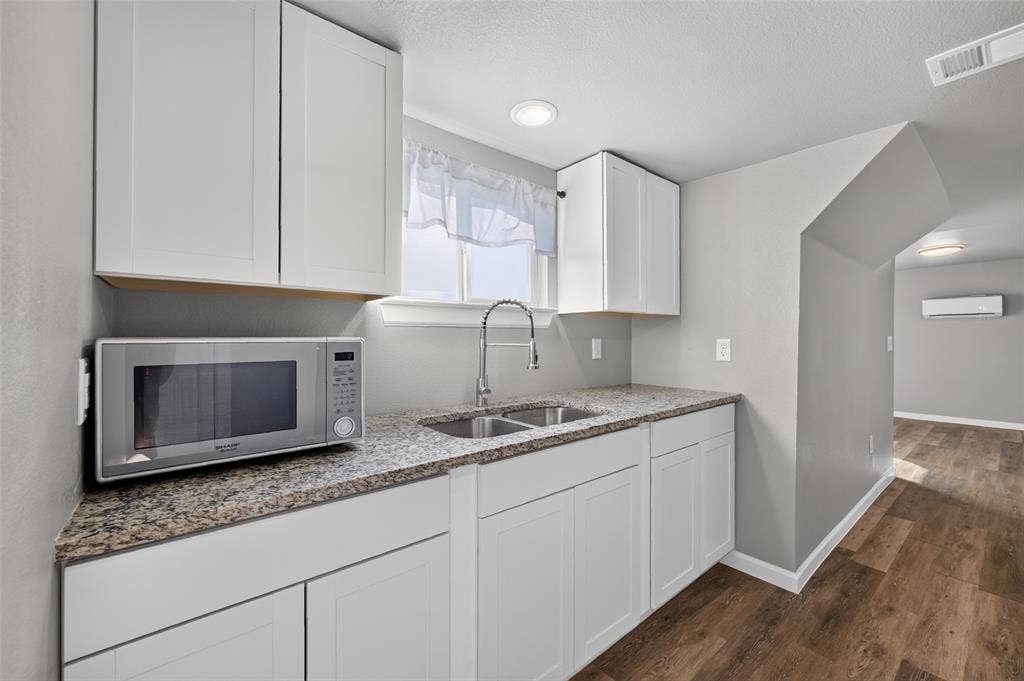 711 W Munson Street, Denison, TX 75020