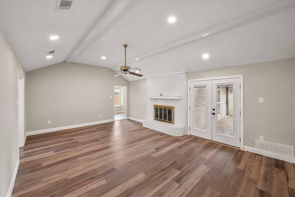309 Quail Crest Drive, Bedford, TX 76021