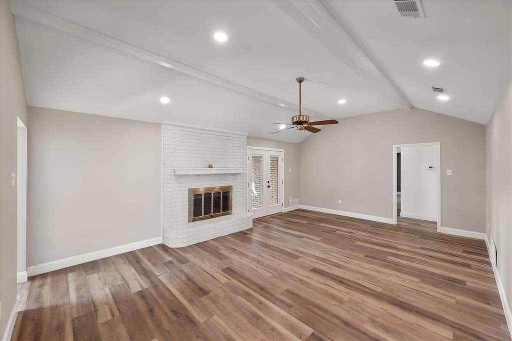 309 Quail Crest Drive, Bedford, TX 76021