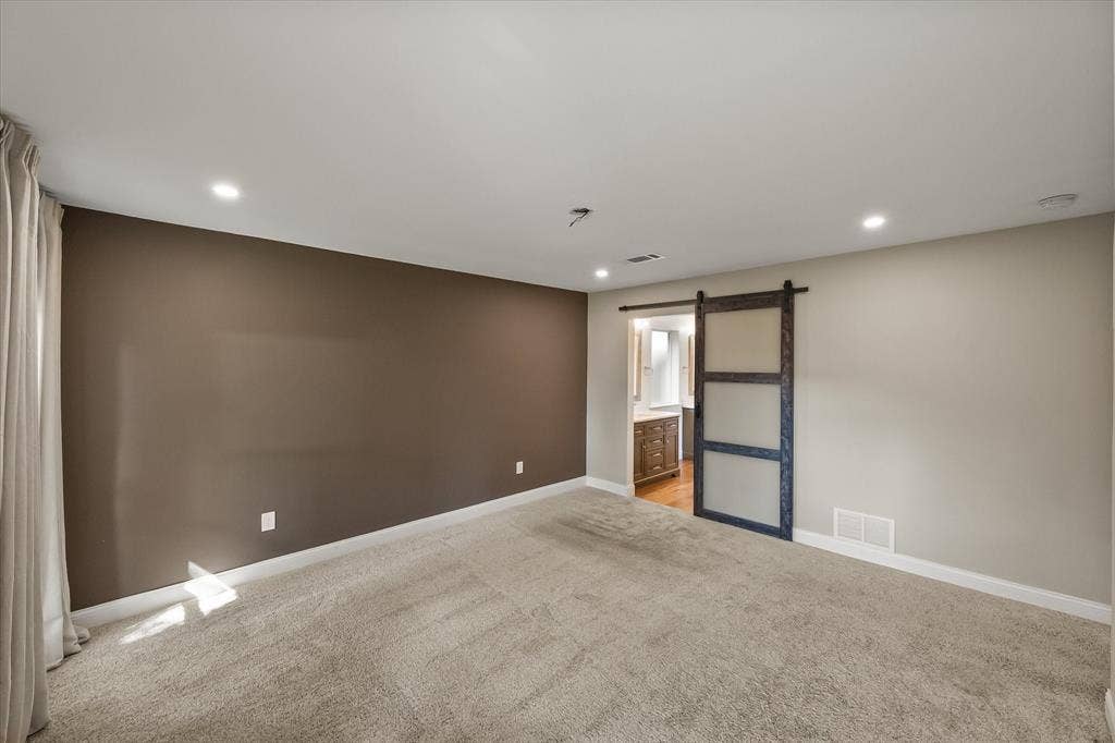309 Quail Crest Drive, Bedford, TX 76021
