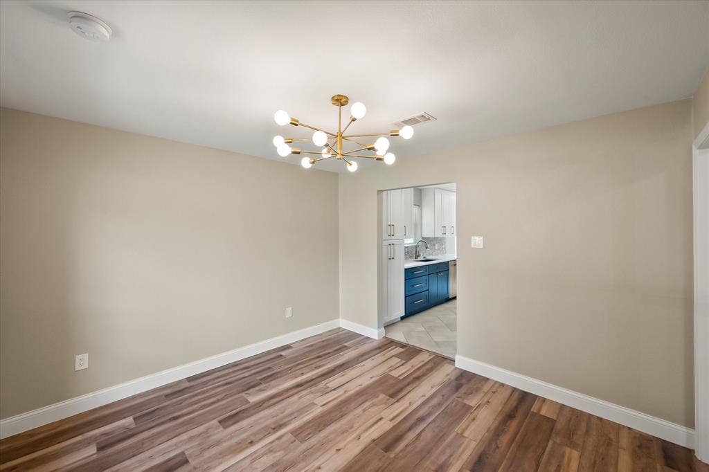 309 Quail Crest Drive, Bedford, TX 76021