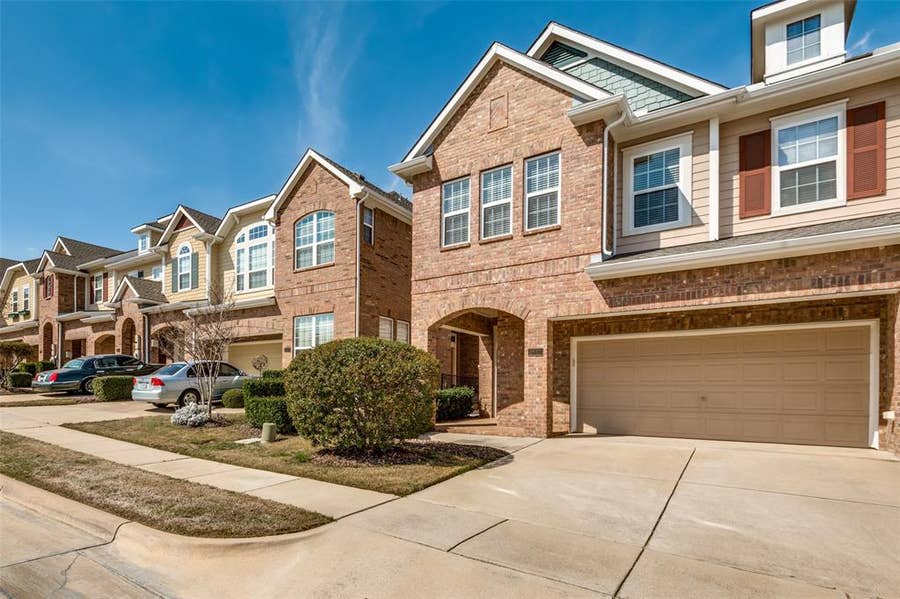 Property photo for 3833 Marcillia Circle, Irving, TX