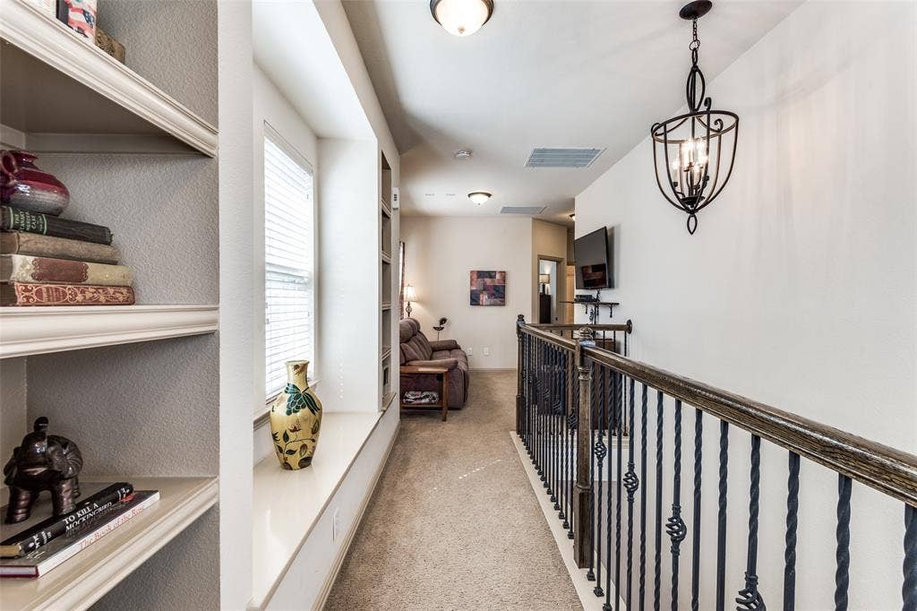 3833 Marcillia Circle, Irving, TX 75038 3833 Marcillia Circle, Irving, TX 75038