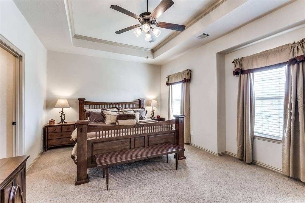 3833 Marcillia Circle, Irving, TX 75038 3833 Marcillia Circle, Irving, TX 75038