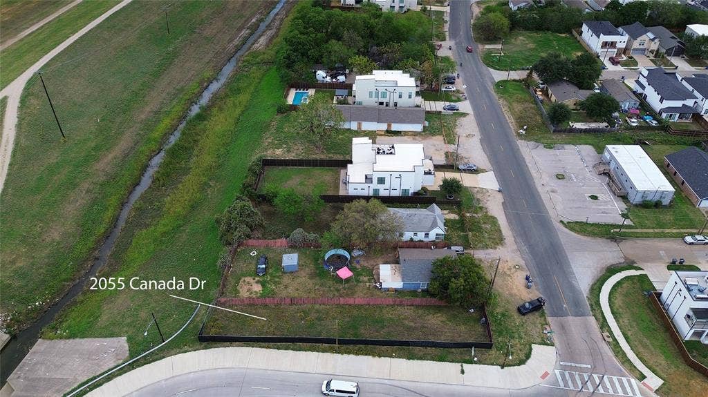 2055 Canada Drive, Dallas, TX 75212 2055 Canada Drive, Dallas, TX 75212