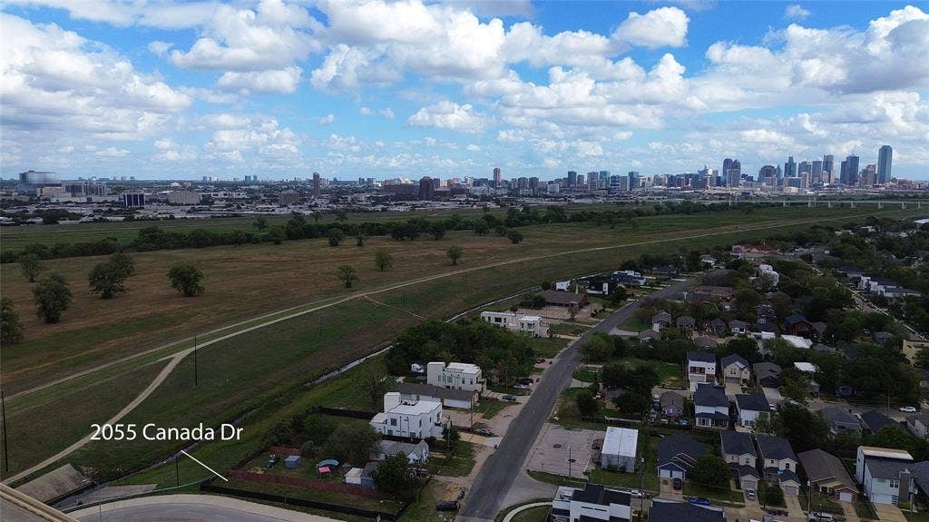2055 Canada Drive, Dallas, TX 75212 2055 Canada Drive, Dallas, TX 75212