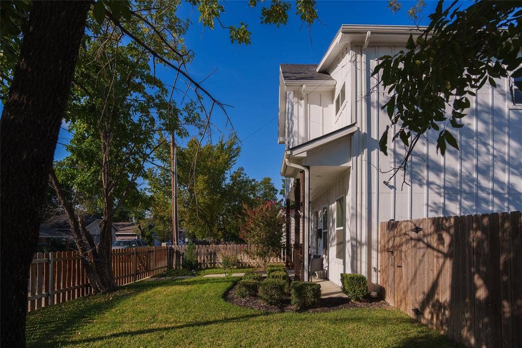 3402 Ladd Street, Dallas, TX 75212 3402 Ladd Street, Dallas, TX 75212