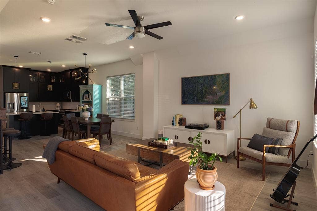 3402 Ladd Street, Dallas, TX 75212 3402 Ladd Street, Dallas, TX 75212